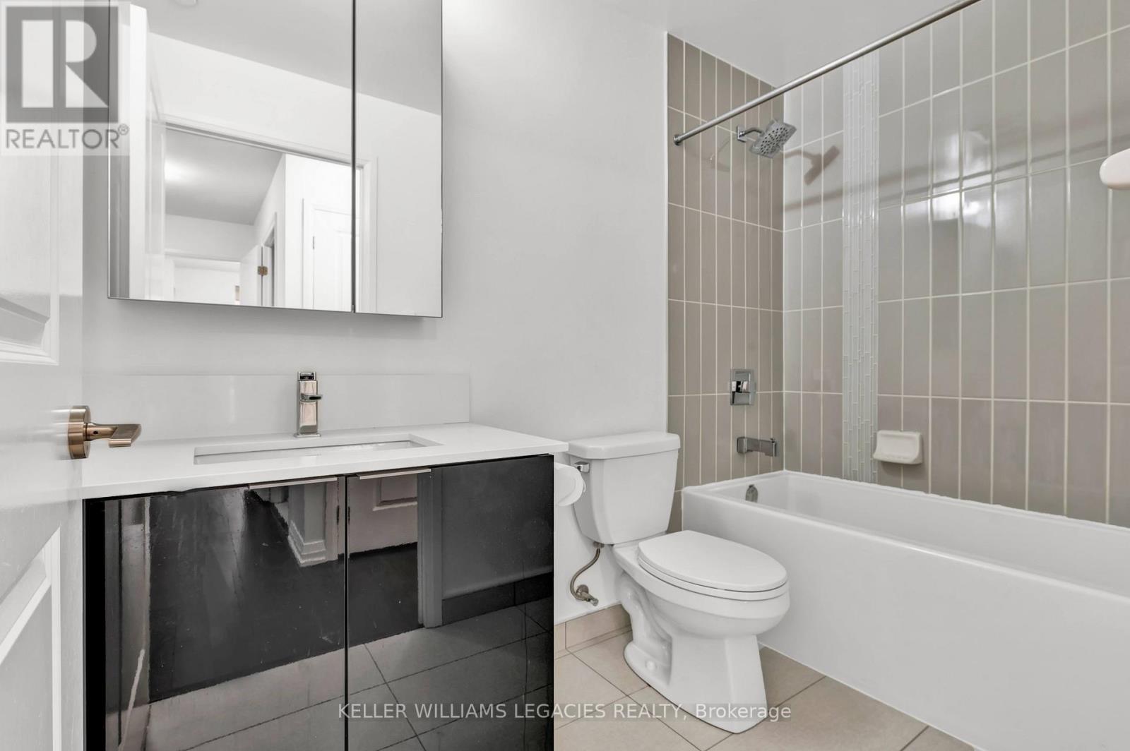 106 - 99 Eagle Rock Way, Vaughan, Ontario  L6A 5A7 - Photo 25 - N12444810