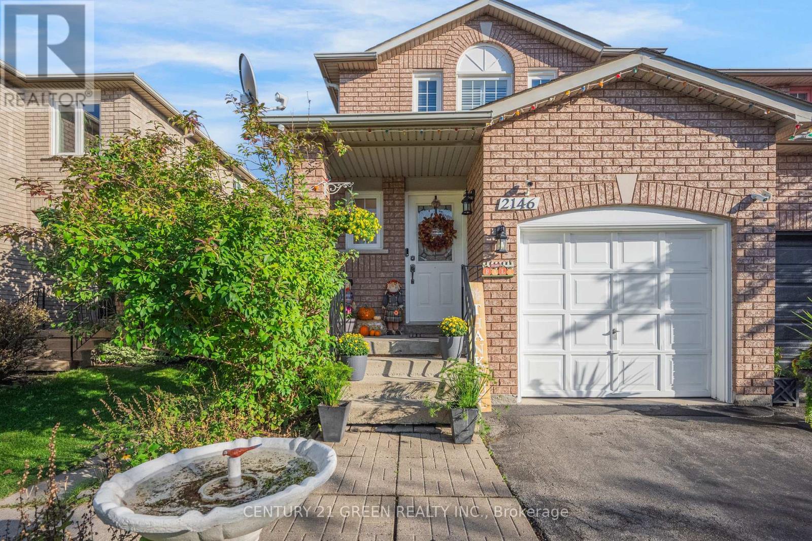 2146 Shady Glen Road, Oakville, Ontario  L6M 3N7 - Photo 3 - W12444791