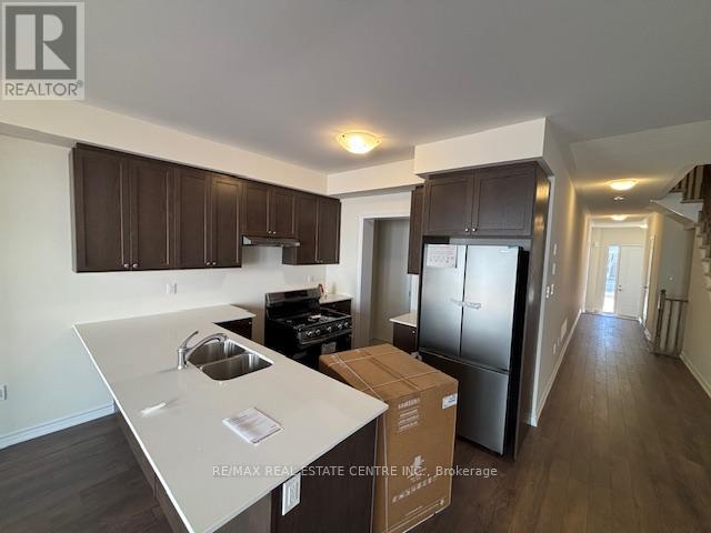 102 Mcgill Avenue, Erin, Ontario  N0B 1T0 - Photo 5 - X12444794