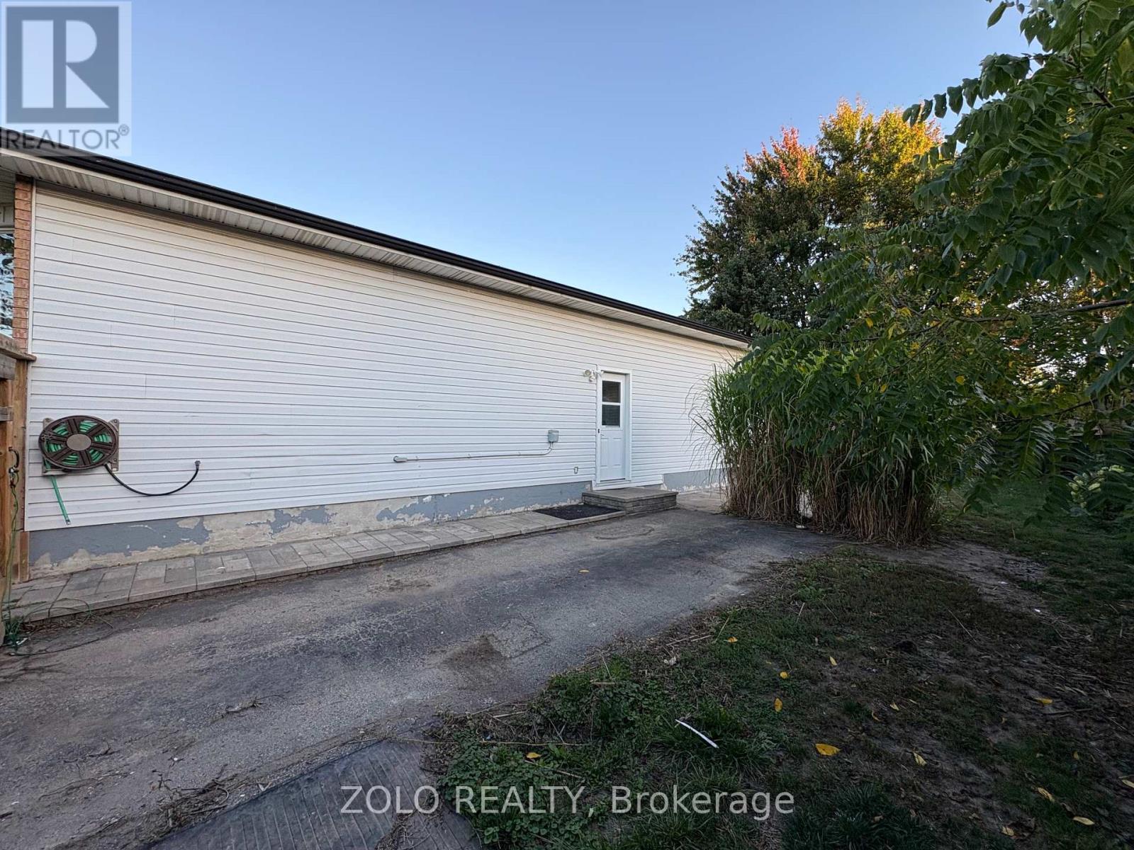 159 Erie Street, St. Thomas, Ontario  N5R 2N5 - Photo 20 - X12444796