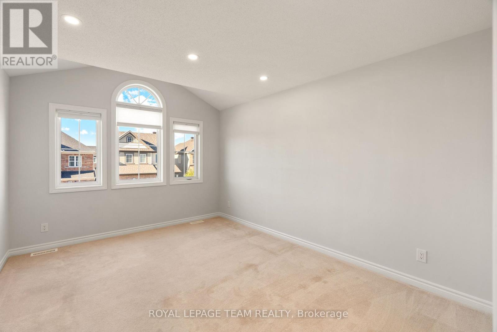 303 Sweetclover Way, Ottawa, Ontario  K4A 1E5 - Photo 33 - X12444782