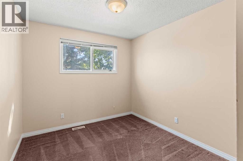 212 Queen Anne Road Se, Calgary, Alberta  T2J 4S7 - Photo 14 - A2258825