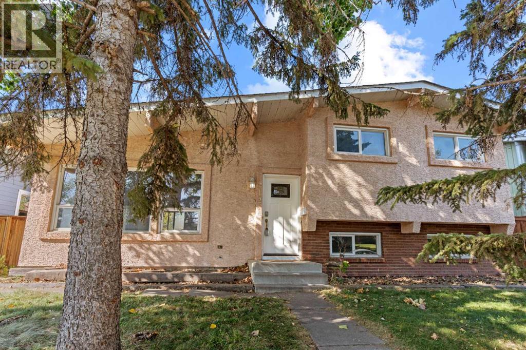 212 Queen Anne Road Se, Calgary, Alberta  T2J 4S7 - Photo 2 - A2258825