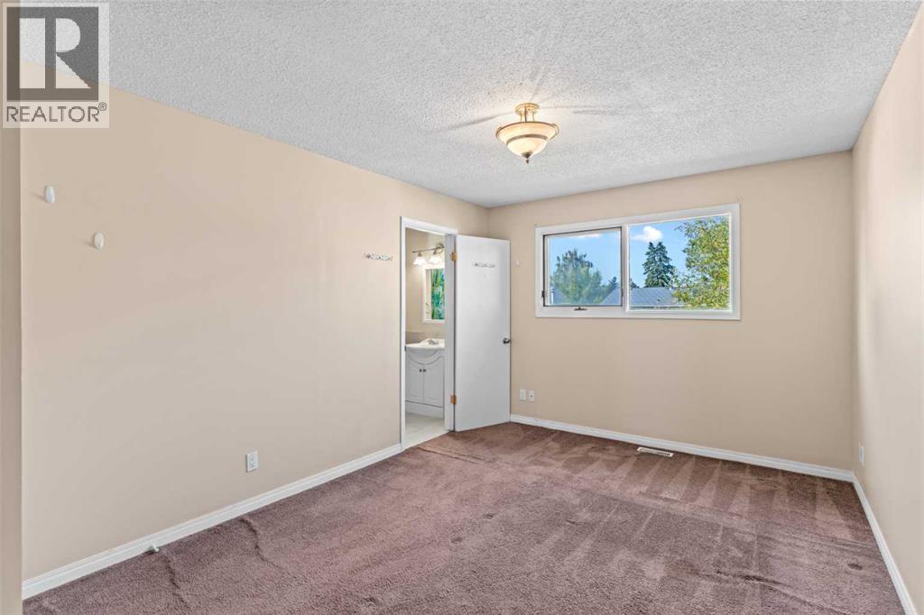 212 Queen Anne Road Se, Calgary, Alberta  T2J 4S7 - Photo 21 - A2258825
