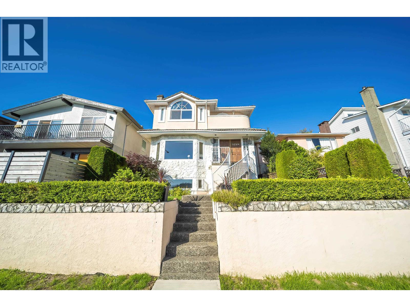 125 N WARWICK AVENUE, Burnaby, British Columbia