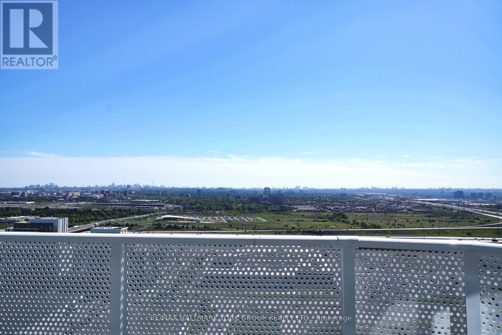 3812 - 28 Interchange Way, Vaughan, Ontario  L4K 0P8 - Photo 10 - N12438416