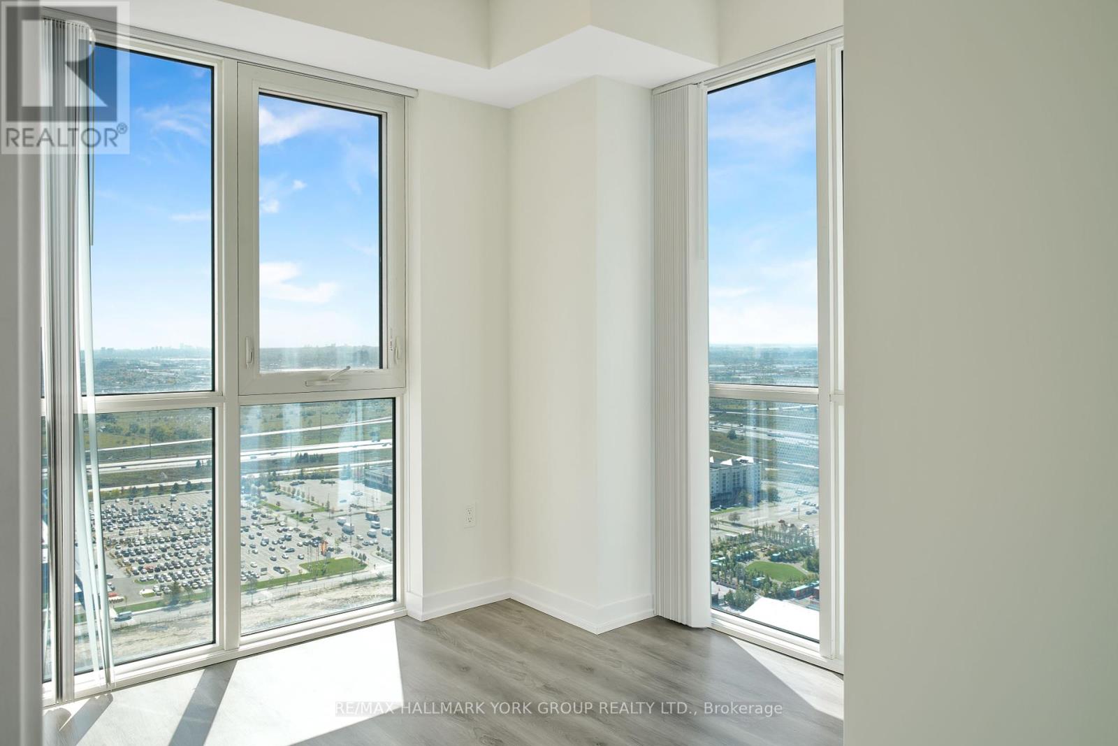 3812 - 28 Interchange Way, Vaughan, Ontario  L4K 0P8 - Photo 6 - N12438416