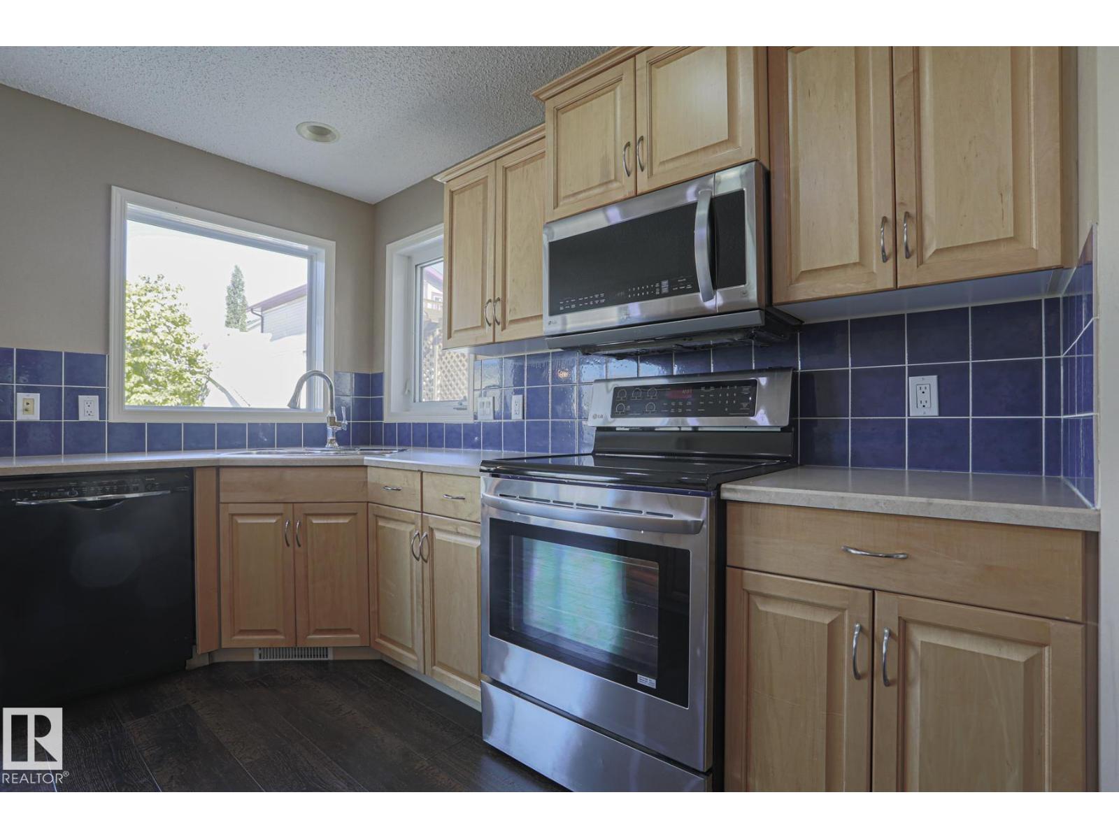 1824 Tufford Wy Nw, Edmonton, Alberta  T6R 1W3 - Photo 9 - E4458375