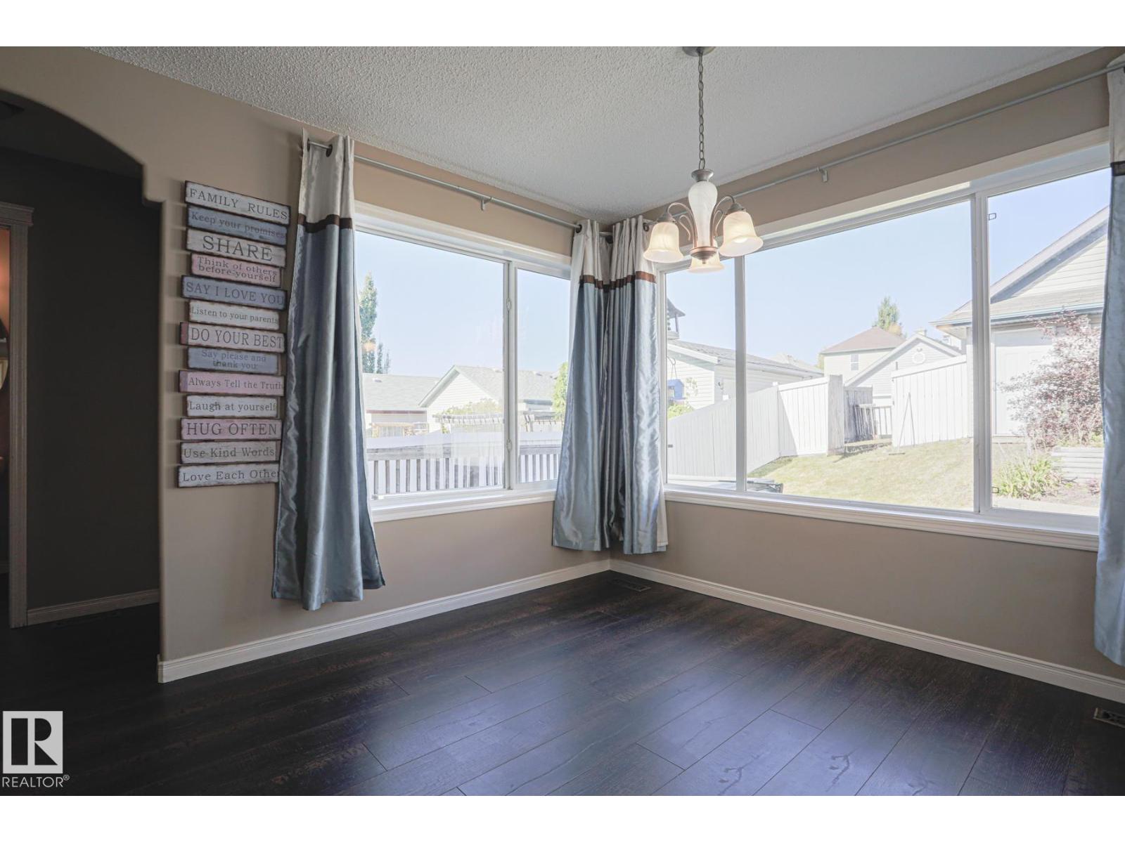 1824 Tufford Wy Nw, Edmonton, Alberta  T6R 1W3 - Photo 14 - E4458375