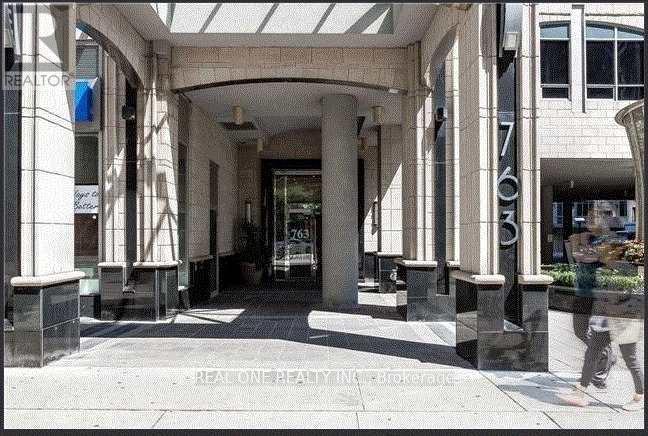 1511 - 763 Bay Street, Toronto, Ontario  M5G 2R3 - Photo 15 - C12444818
