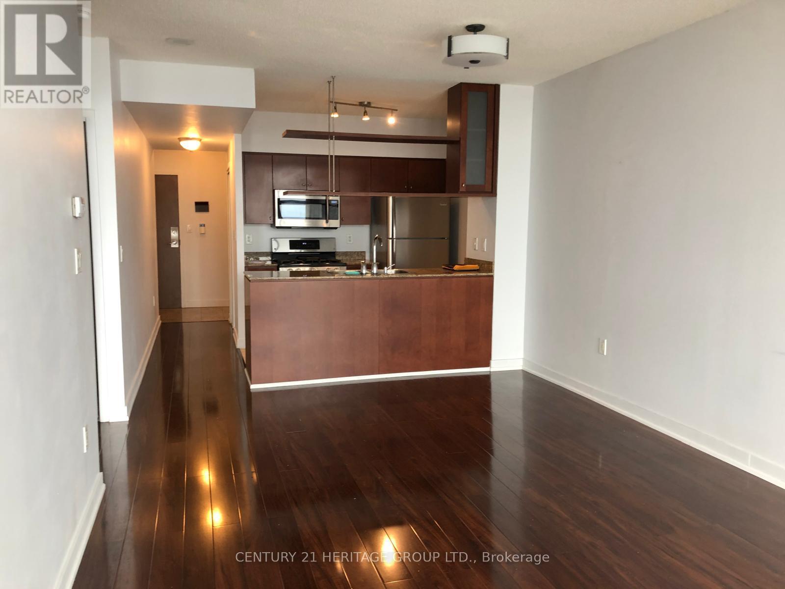 2211 - 35 Mariner Terrace, Toronto, Ontario  M5V 3V9 - Photo 18 - C12444822