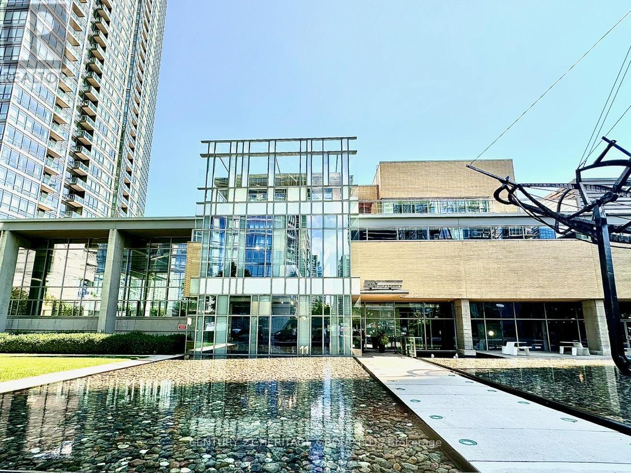 2211 - 35 Mariner Terrace, Toronto, Ontario  M5V 3V9 - Photo 3 - C12444822