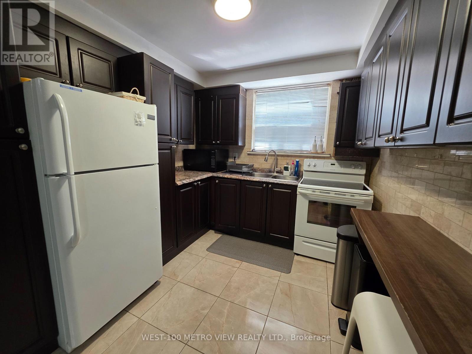 Lower - 146 Overbrook Place, Toronto, Ontario  M3H 4P9 - Photo 6 - C12444825