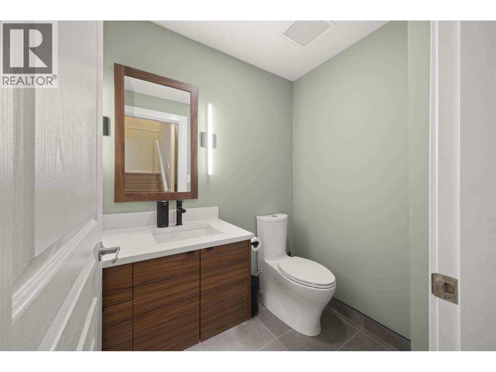 111 225 E 6th Street, North Vancouver, British Columbia  V7L 1P4 - Photo 12 - R3051786