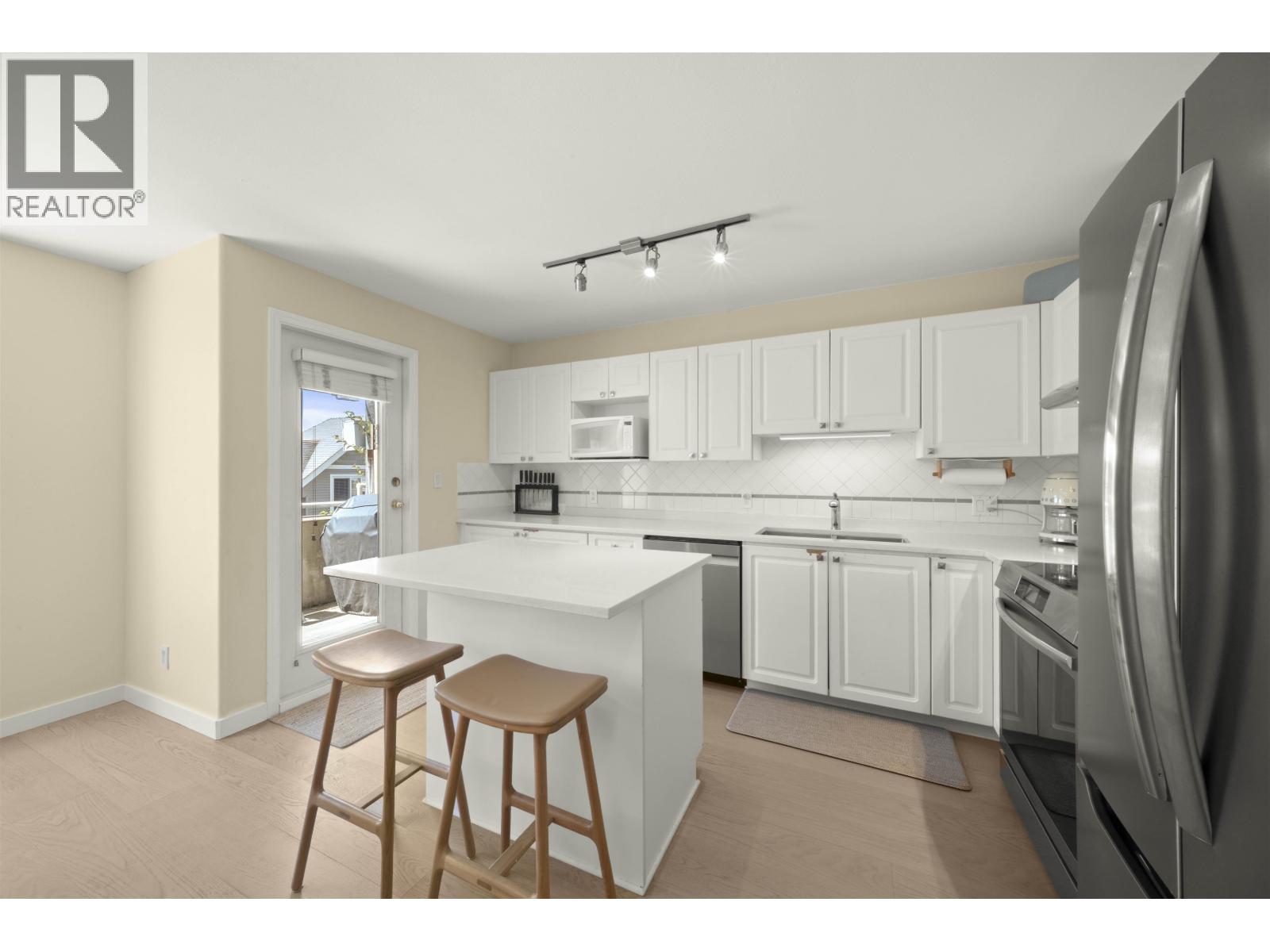 111 225 E 6th Street, North Vancouver, British Columbia  V7L 1P4 - Photo 7 - R3051786