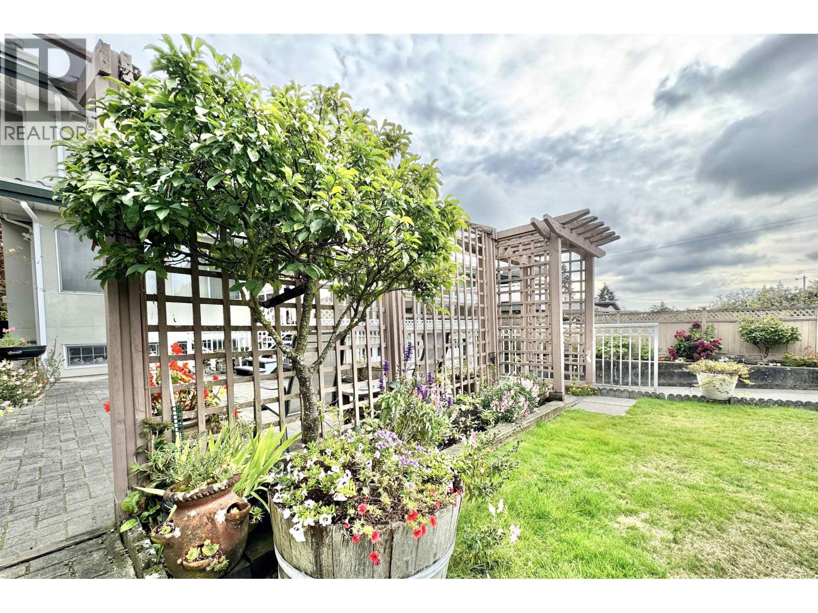 7091 Sussex Avenue, Burnaby, British Columbia  V5J 3V4 - Photo 31 - R3055178