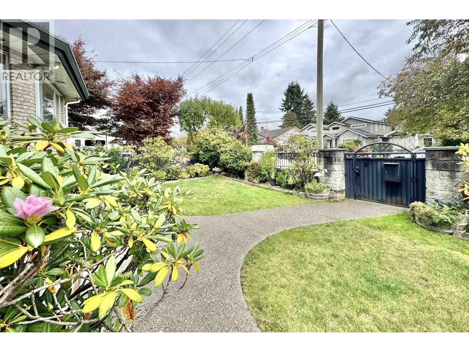 7091 Sussex Avenue, Burnaby, British Columbia  V5J 3V4 - Photo 33 - R3055178