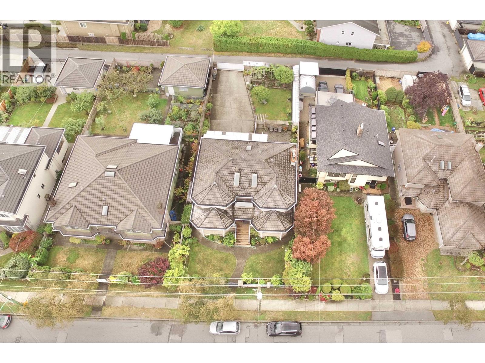 7091 Sussex Avenue, Burnaby, British Columbia  V5J 3V4 - Photo 4 - R3055178