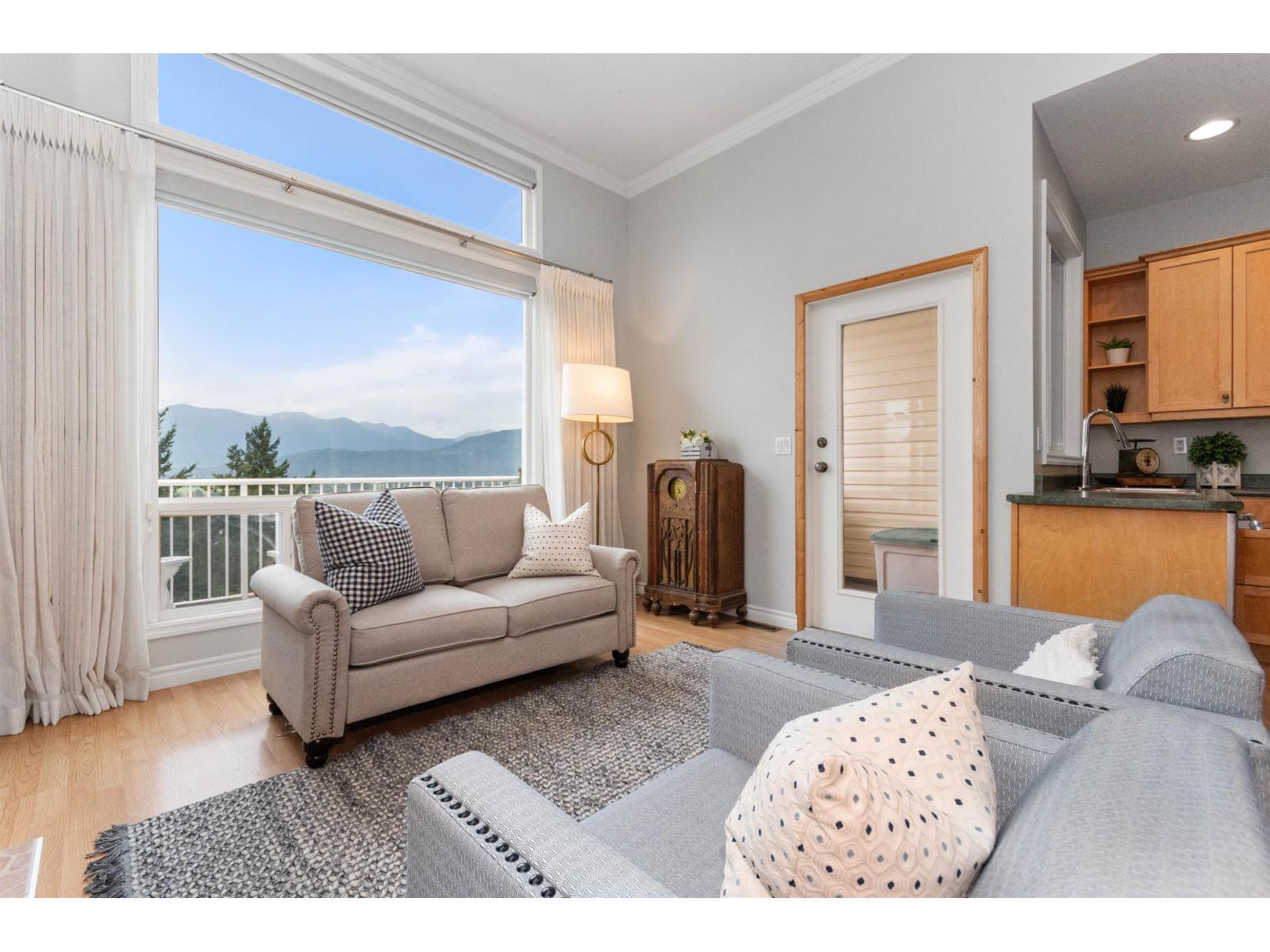 54 8590 Sunrise Drive, Chilliwack Mountain, Chilliwack, British Columbia  V2R 3Z4 - Photo 8 - R3055261