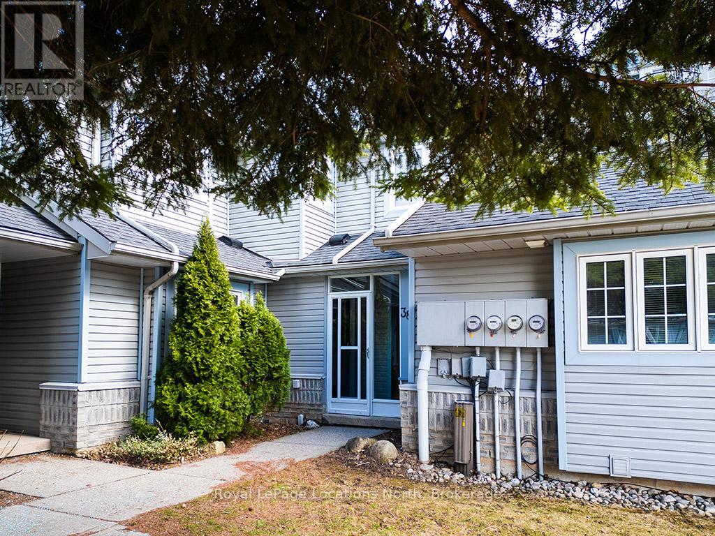 38 - 146 Settlers Way, Blue Mountains, Ontario  L9Y 0N9 - Photo 4 - X12444841