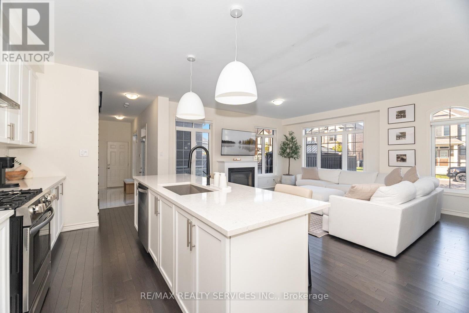 62 Block Road, Brampton, Ontario  L7A 5B3 - Photo 10 - W12439630