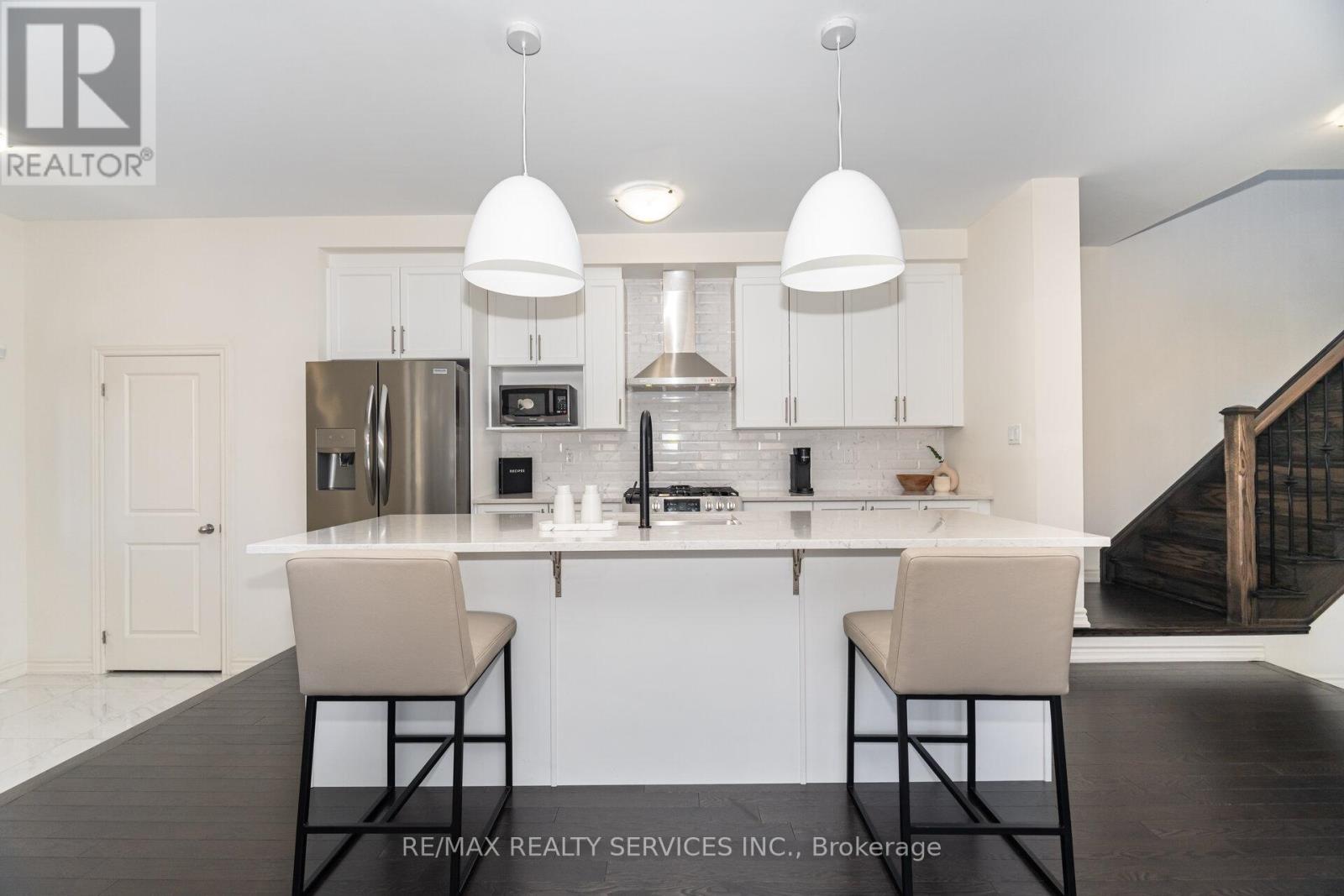 62 Block Road, Brampton, Ontario  L7A 5B3 - Photo 8 - W12439630