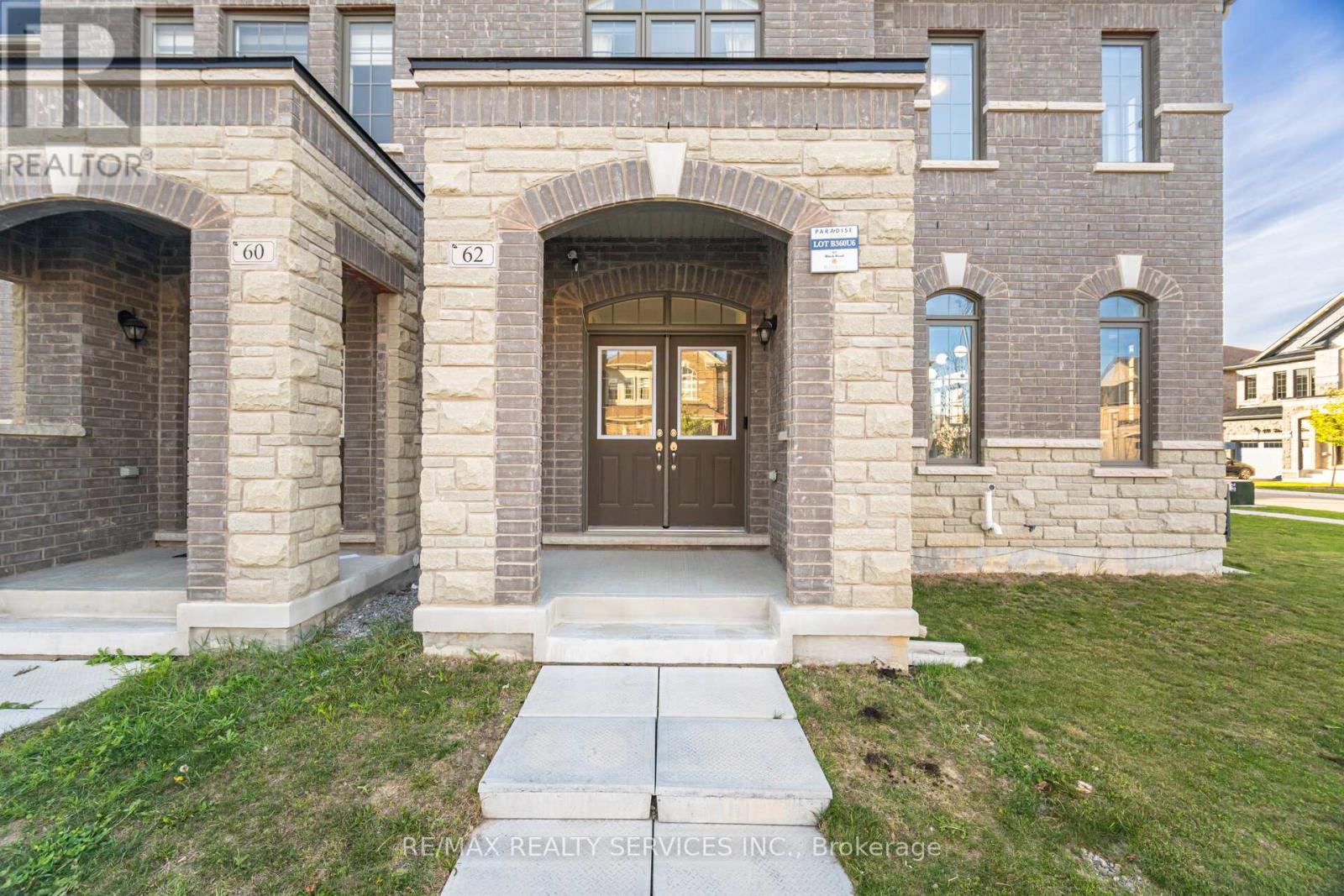 62 Block Road, Brampton, Ontario  L7A 5B3 - Photo 4 - W12439630