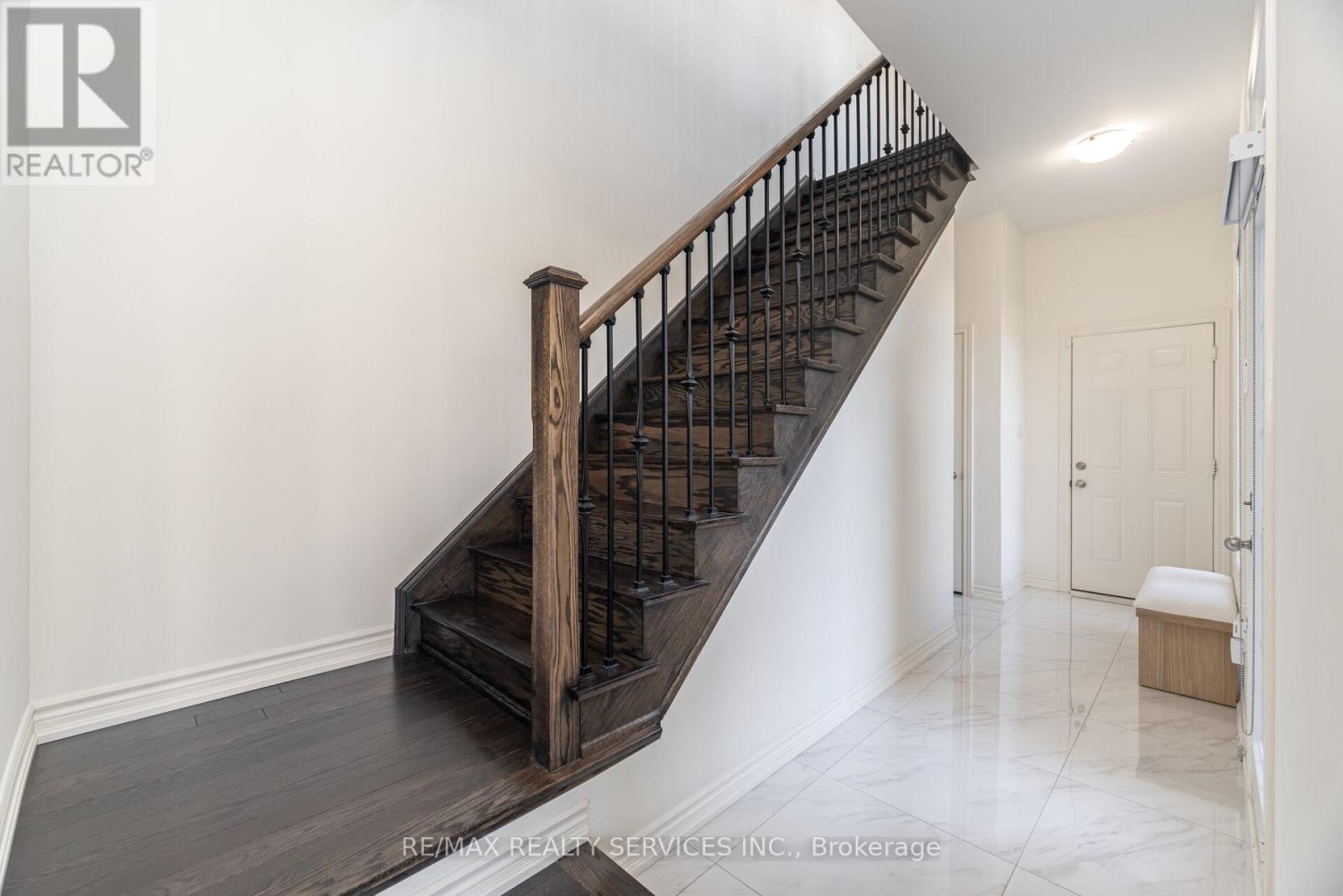 62 Block Road, Brampton, Ontario  L7A 5B3 - Photo 19 - W12439630