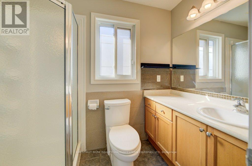 404 Tealby Crescent, Waterloo, Ontario  N2J 4Y8 - Photo 27 - X12378292