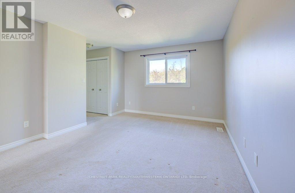 404 Tealby Crescent, Waterloo, Ontario  N2J 4Y8 - Photo 26 - X12378292