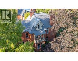 105 Vansittart Avenue Woodstock - North, Woodstock, Ca