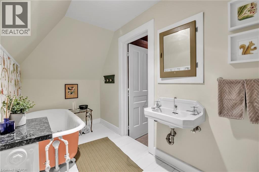 105 Vansittart Avenue, Woodstock, Ontario  N4S 6E5 - Photo 43 - 40776089