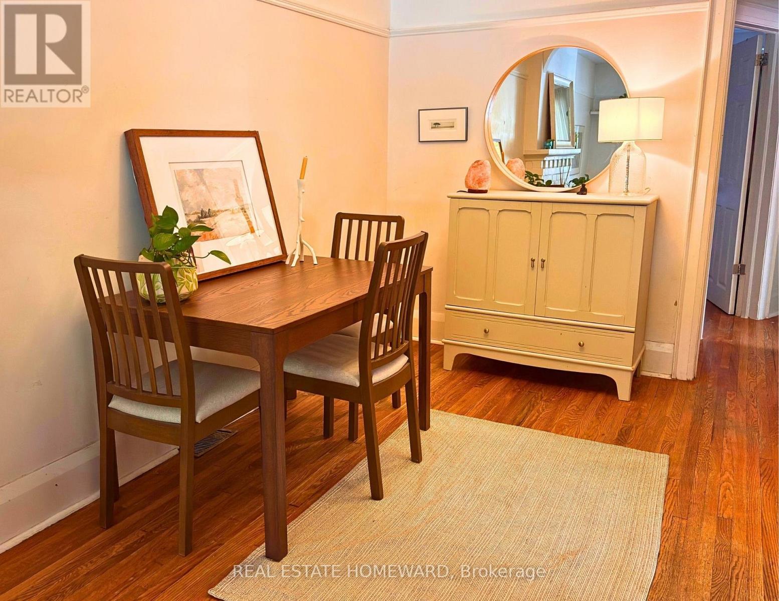 Upper - 450 Scarborough Road, Toronto, Ontario  M4E 3N2 - Photo 8 - E12444848