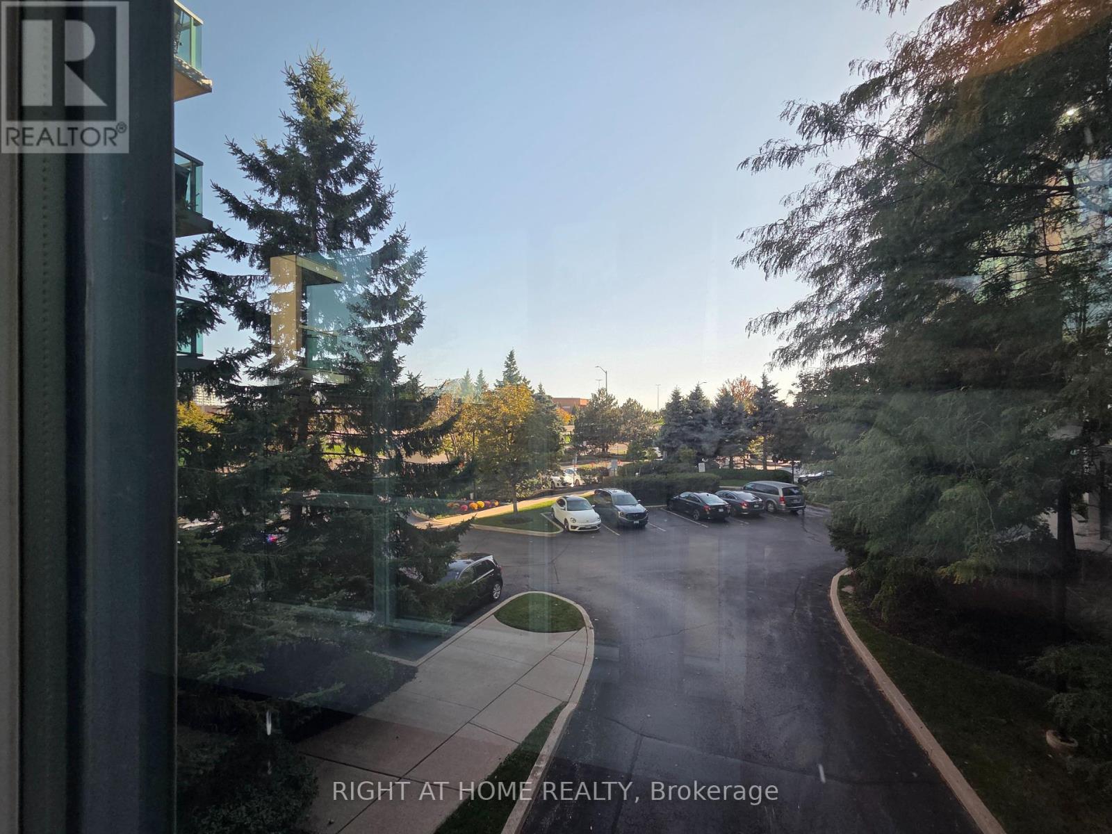 1406 - 2545 Erin Centre Boulevard, Mississauga, Ontario  L5M 6Z9 - Photo 20 - W12444837