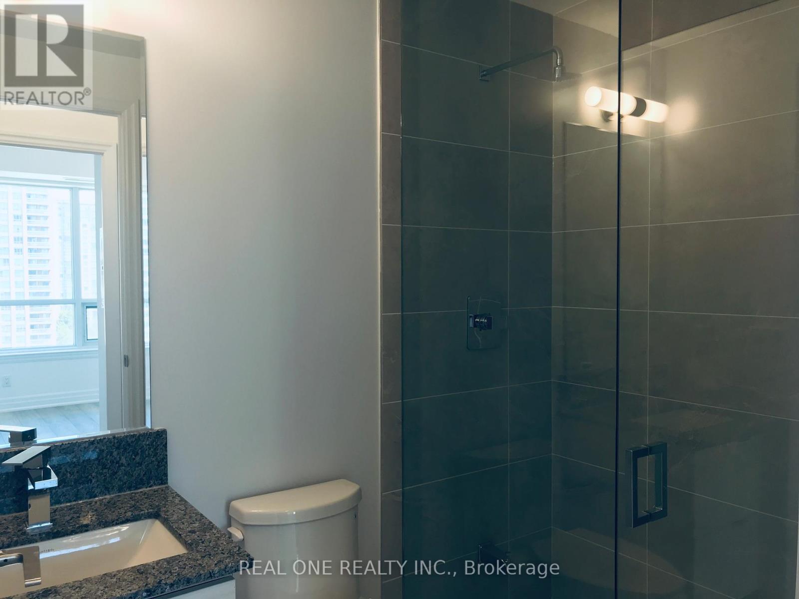 1010 - 36 Elm Drive W, Mississauga, Ontario  L5B 0N3 - Photo 13 - W12444838
