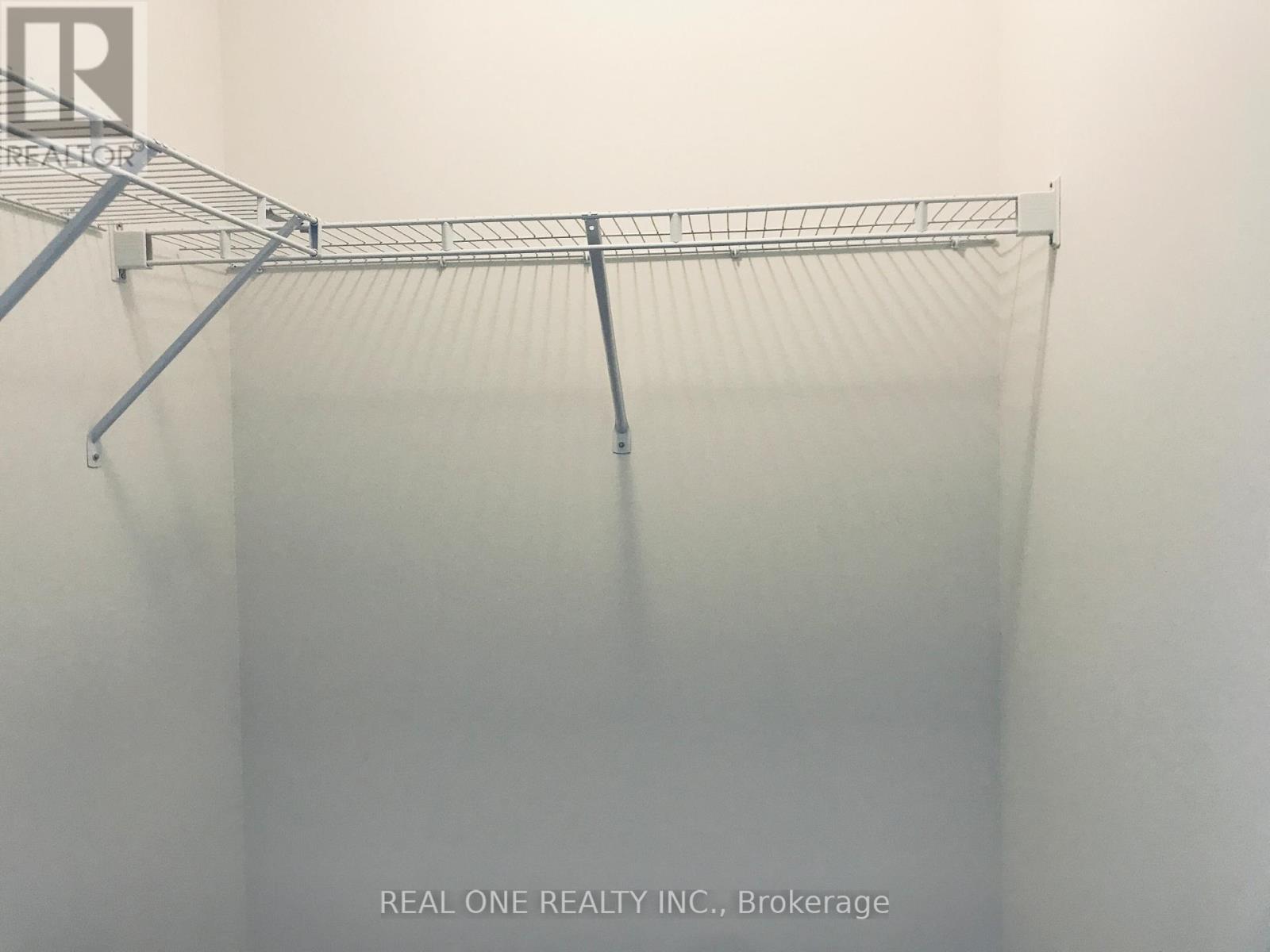 1010 - 36 Elm Drive W, Mississauga, Ontario  L5B 0N3 - Photo 21 - W12444838