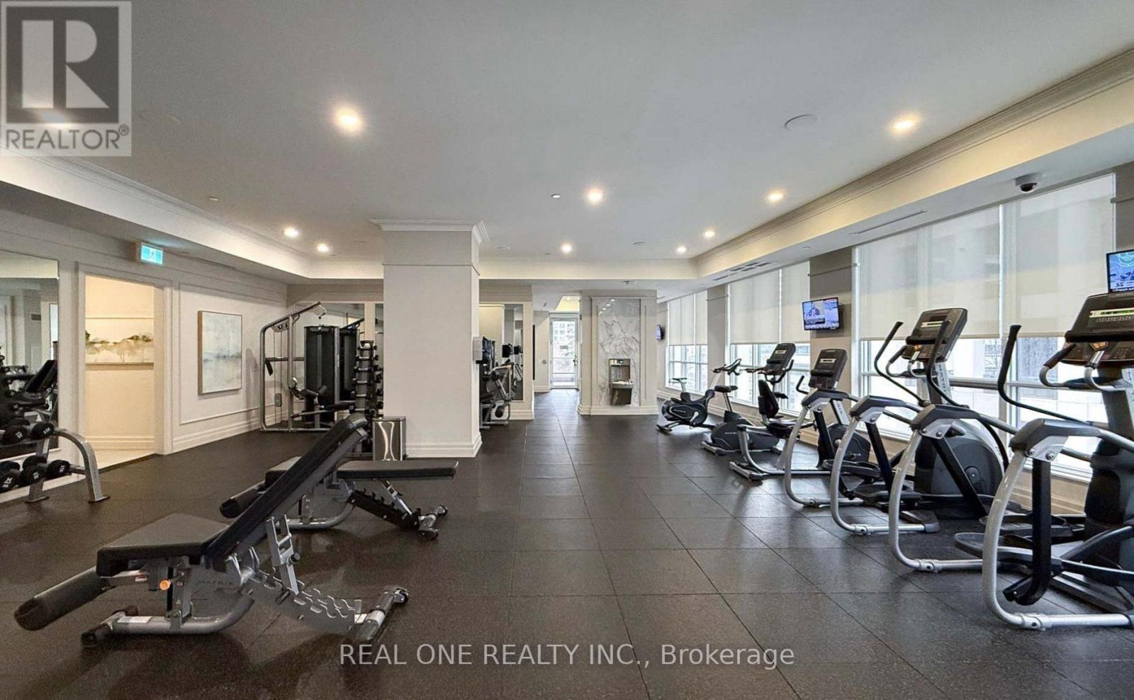 1010 - 36 Elm Drive W, Mississauga, Ontario  L5B 0N3 - Photo 30 - W12444838