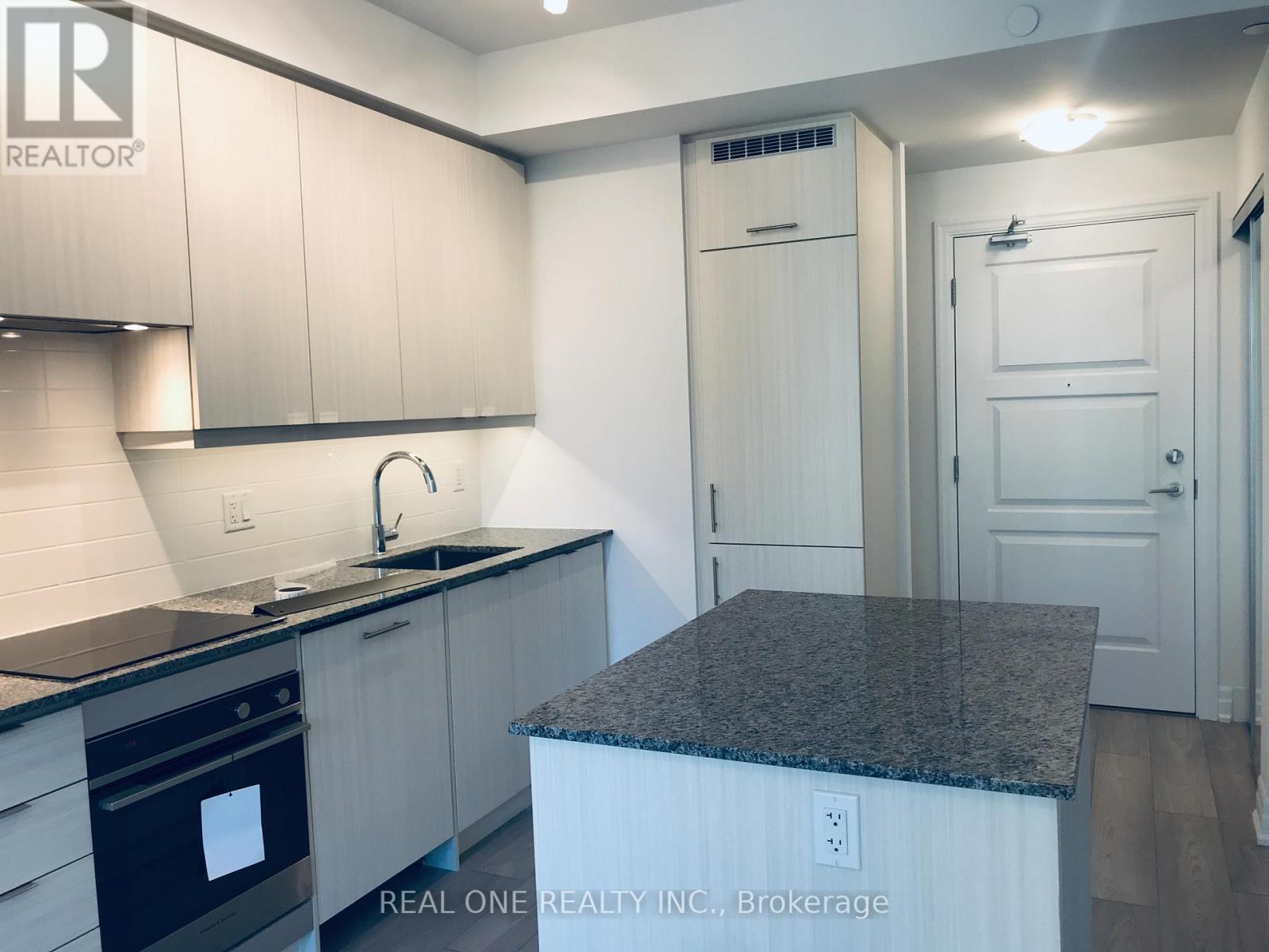 1010 - 36 Elm Drive W, Mississauga, Ontario  L5B 0N3 - Photo 6 - W12444838