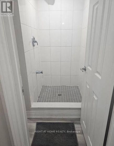 14 Kirby Road, Toronto (Downsview-Roding-Cfb), Ontario  M3L 1B6 - Photo 6 - W12444850