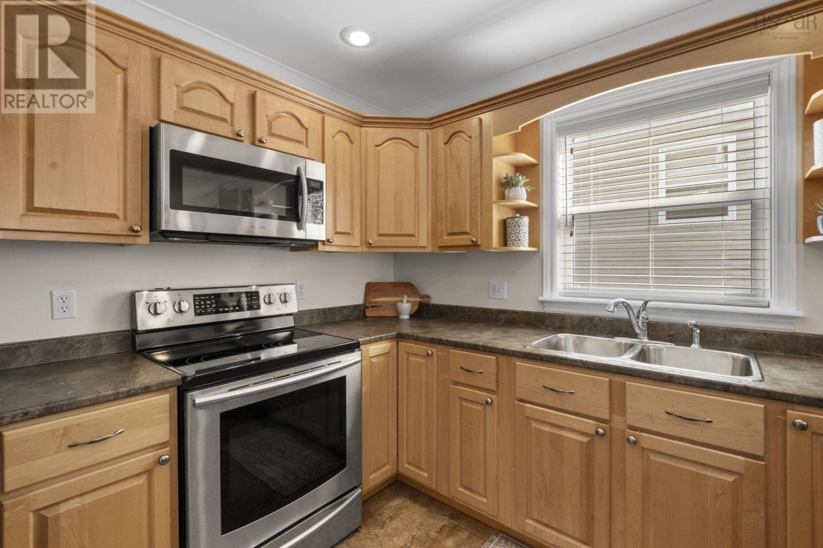 56 Fleetview Drive, Halifax, Nova Scotia  B3M 4W2 - Photo 11 - 202525026