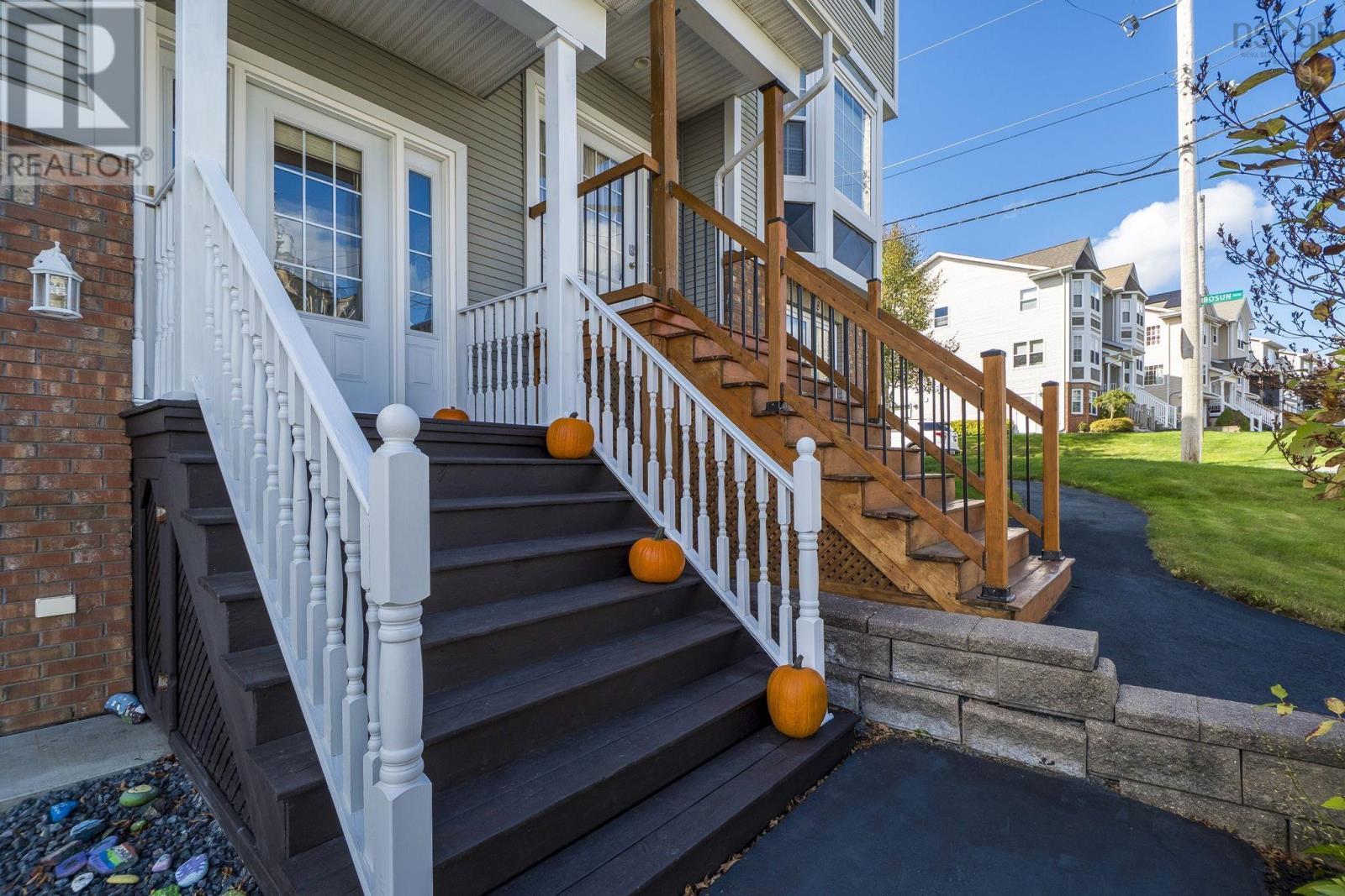 56 Fleetview Drive, Halifax, Nova Scotia  B3M 4W2 - Photo 2 - 202525026