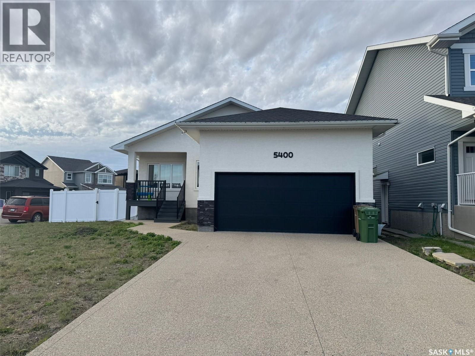 5400 E Boyer Bay, Regina, Saskatchewan  S4V 3P2 - Photo 2 - SK020099