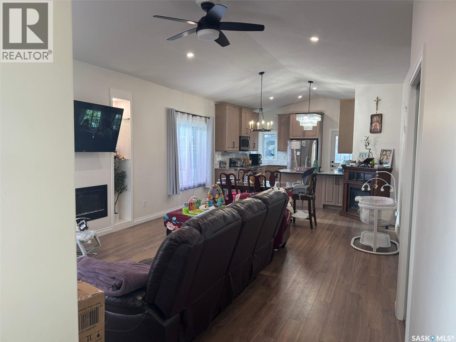 5400 E Boyer Bay, Regina, Saskatchewan  S4V 3P2 - Photo 5 - SK020099