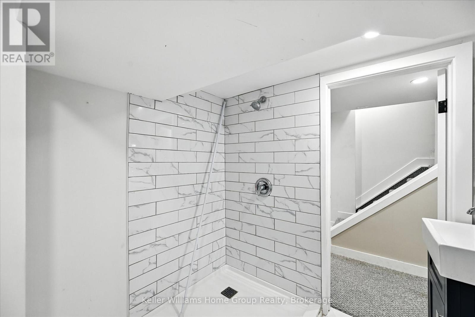 82 Rosemont Avenue, Hamilton, Ontario  L8L 2M5 - Photo 37 - X12444858