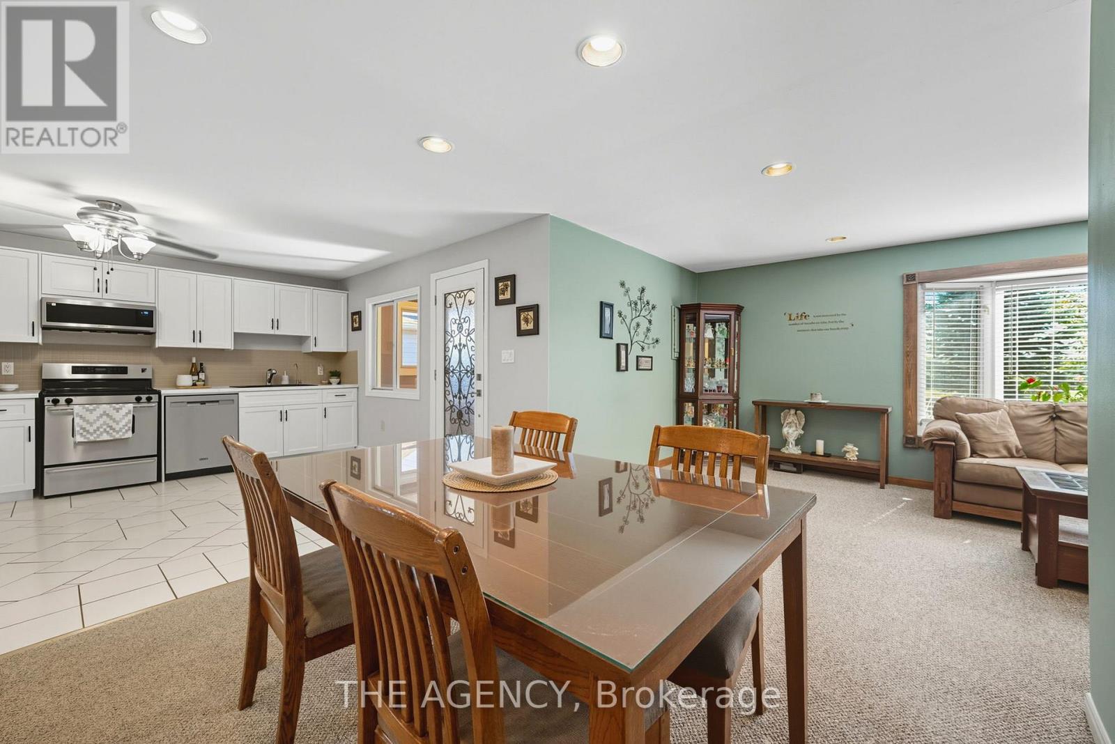 6359 Lyons Creek Road, Niagara Falls, Ontario  L2G 0L9 - Photo 18 - X12444869
