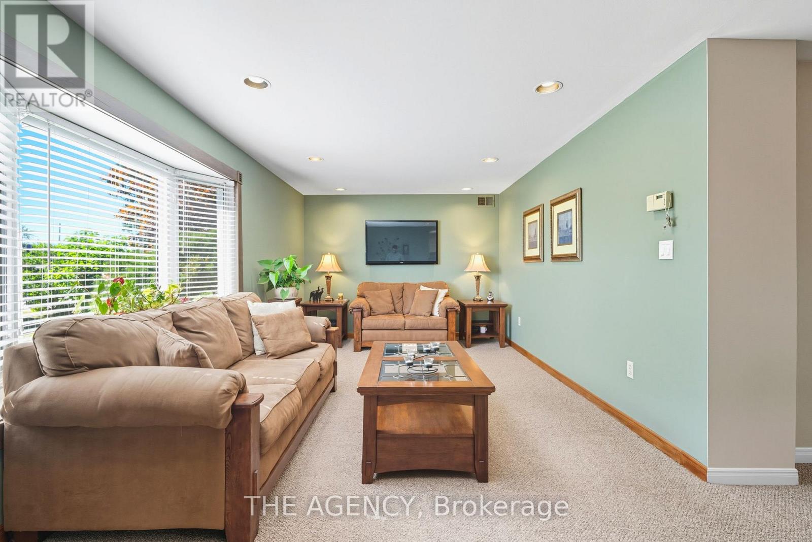 6359 Lyons Creek Road, Niagara Falls, Ontario  L2G 0L9 - Photo 20 - X12444869