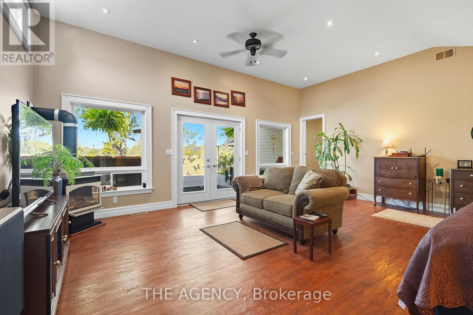 6359 Lyons Creek Road, Niagara Falls, Ontario  L2G 0L9 - Photo 27 - X12444869