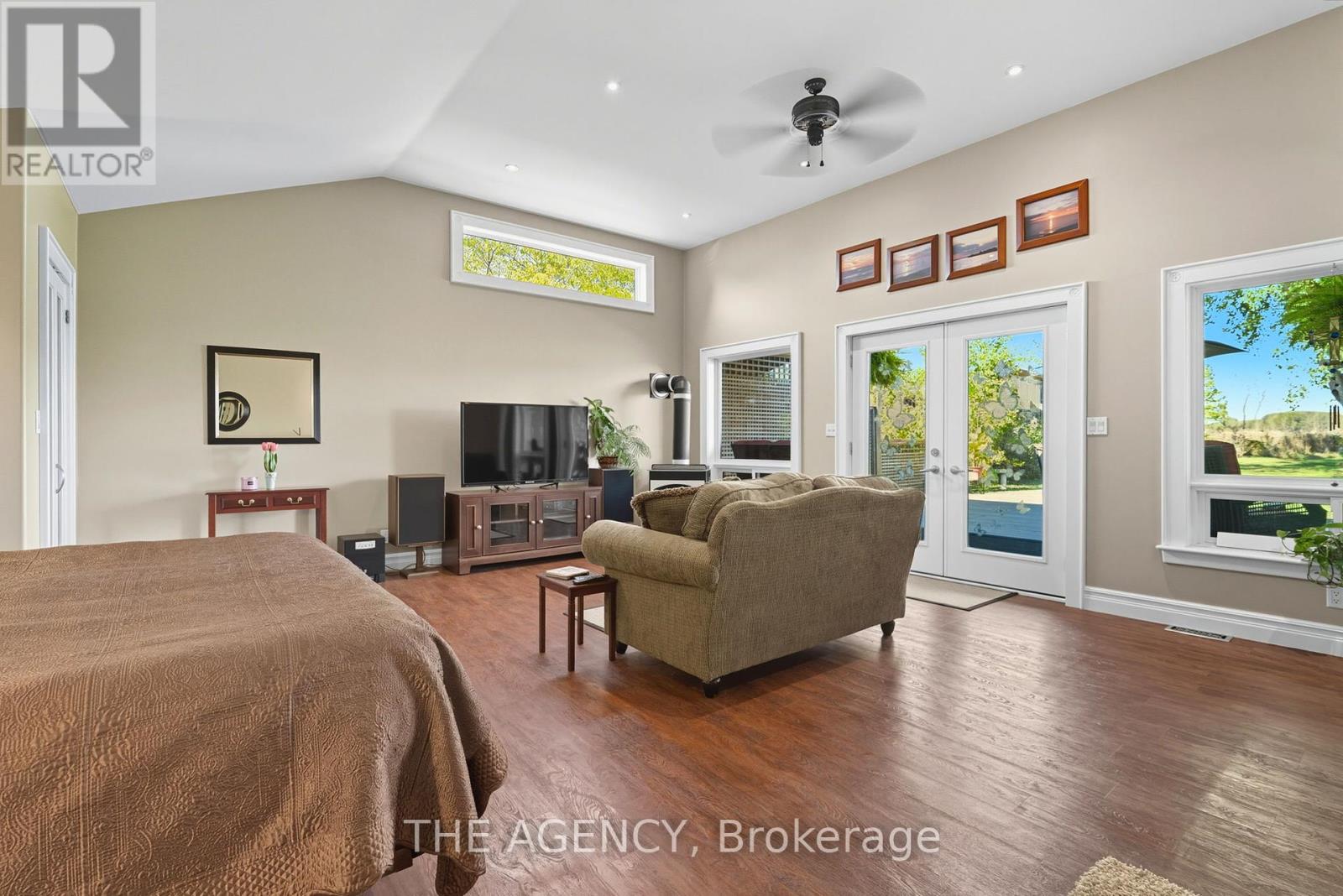 6359 Lyons Creek Road, Niagara Falls, Ontario  L2G 0L9 - Photo 28 - X12444869