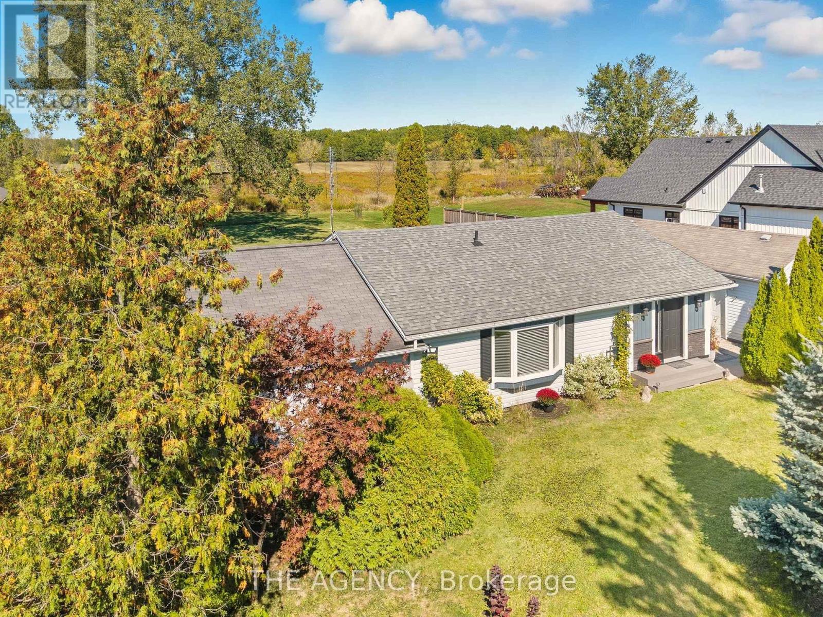 6359 Lyons Creek Road, Niagara Falls, Ontario  L2G 0L9 - Photo 5 - X12444869