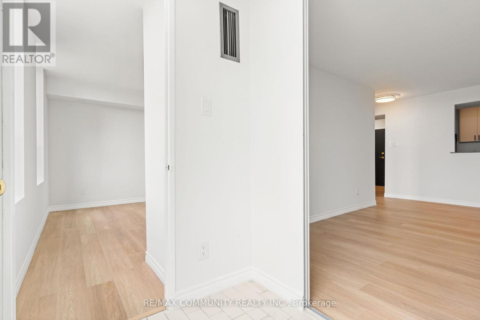 501 - 330 Mccowan Road, Toronto (Eglinton East), Ontario  M1J 3N3 - Photo 15 - E12444859